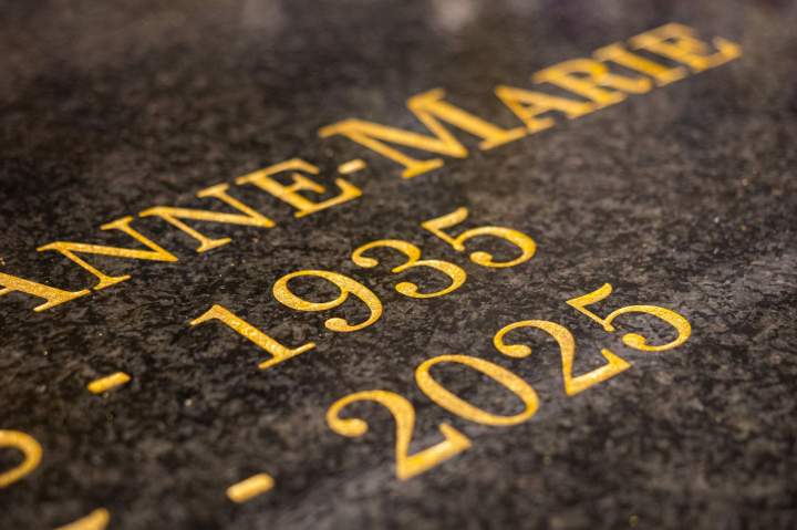 Service de décoration funéraire à Ajaccio